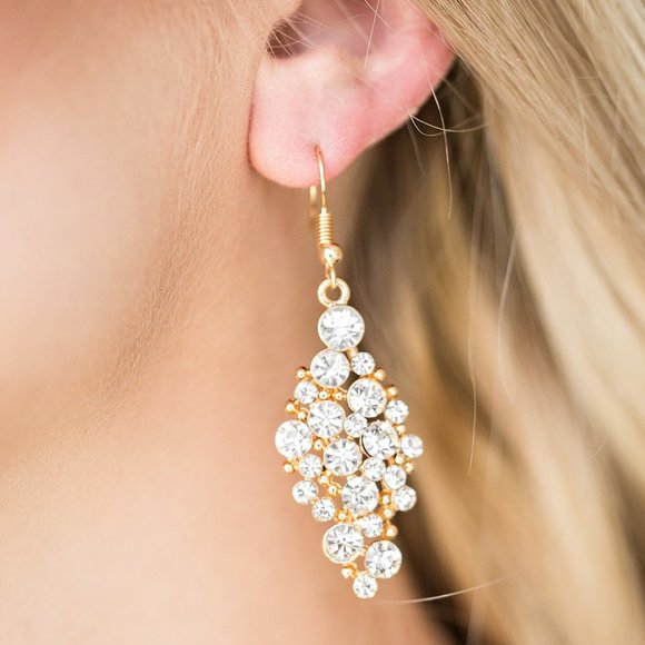 Cosmically Chic Gold Earrings - Picture 1 of 2